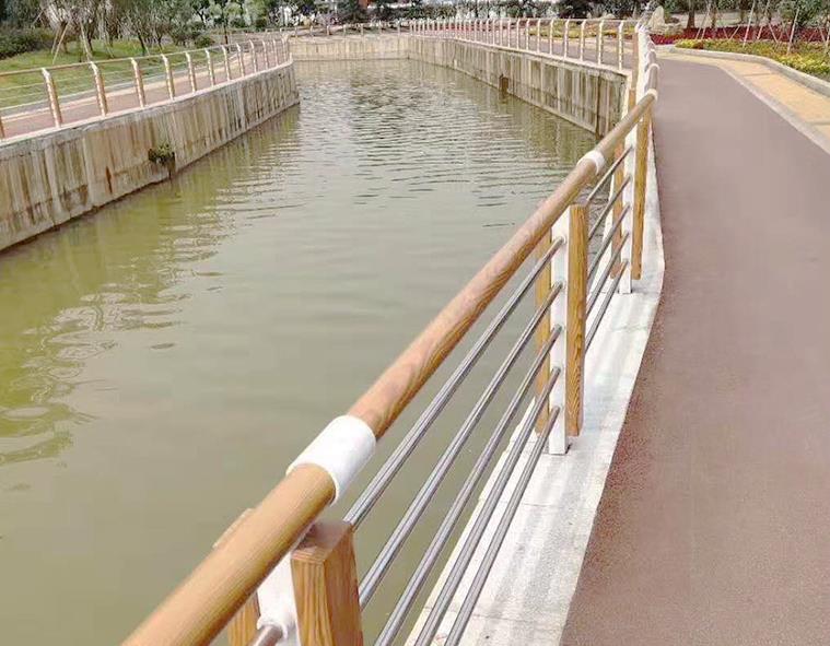 不銹鋼護(hù)欄 不銹鋼護(hù)欄